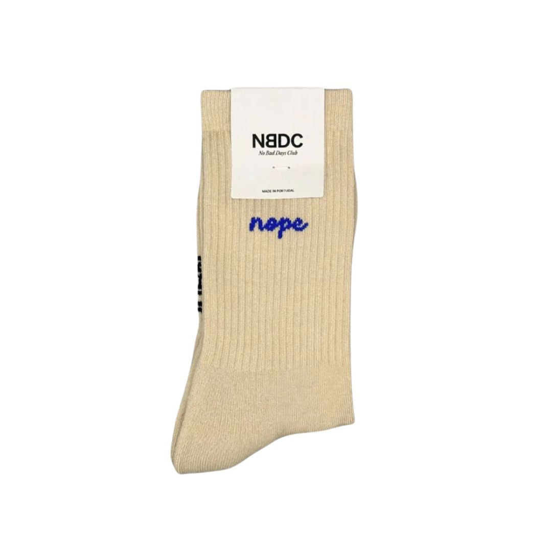 Socken "NOPE"
